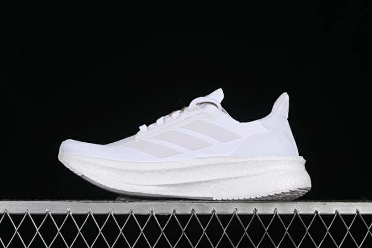 Picture of Adidas Ultraboost _SKUfw18028503068384016fw